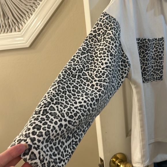 Shacket - Picture 3 of 7